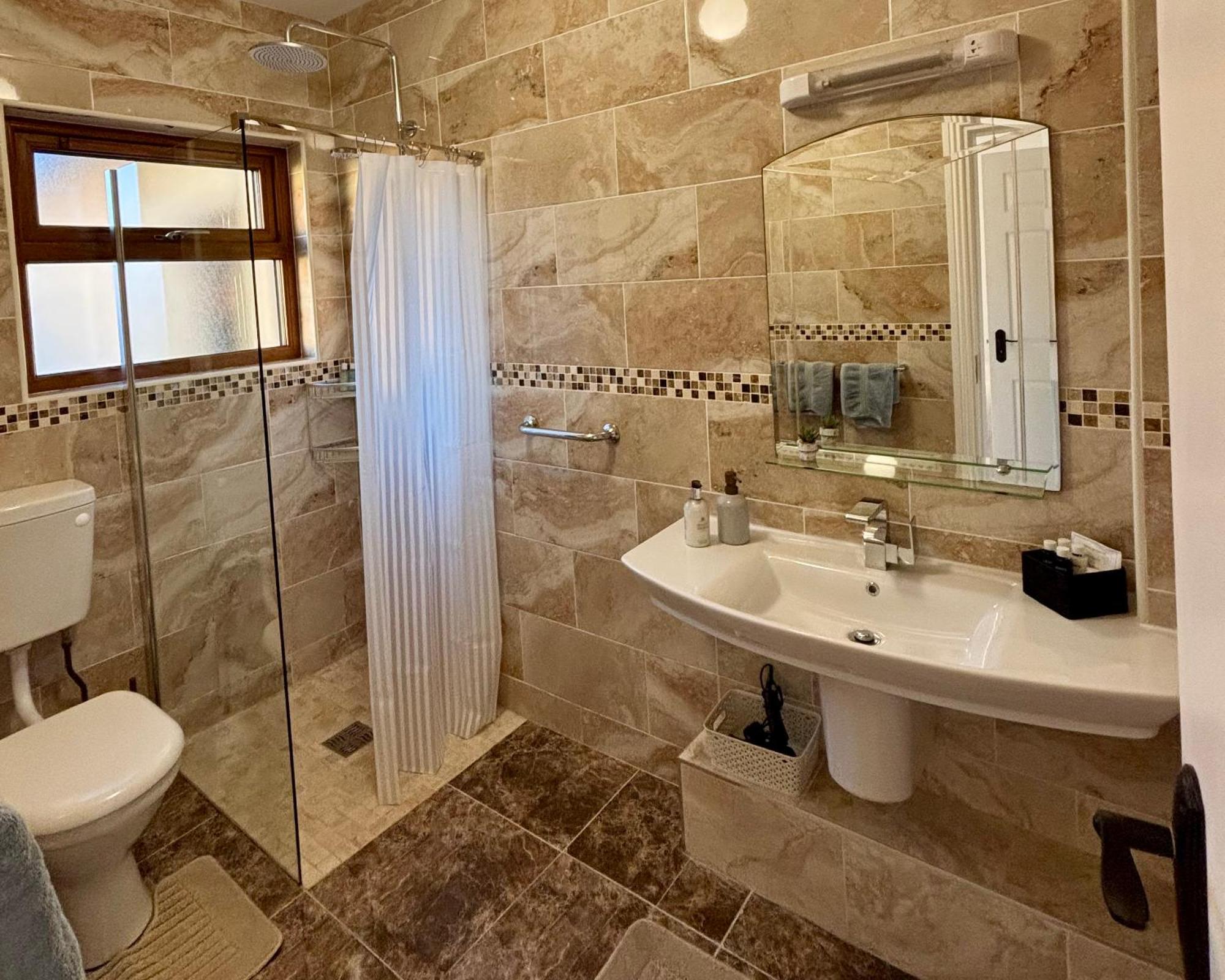 Ocean View Guestrooms Дулин Стая снимка