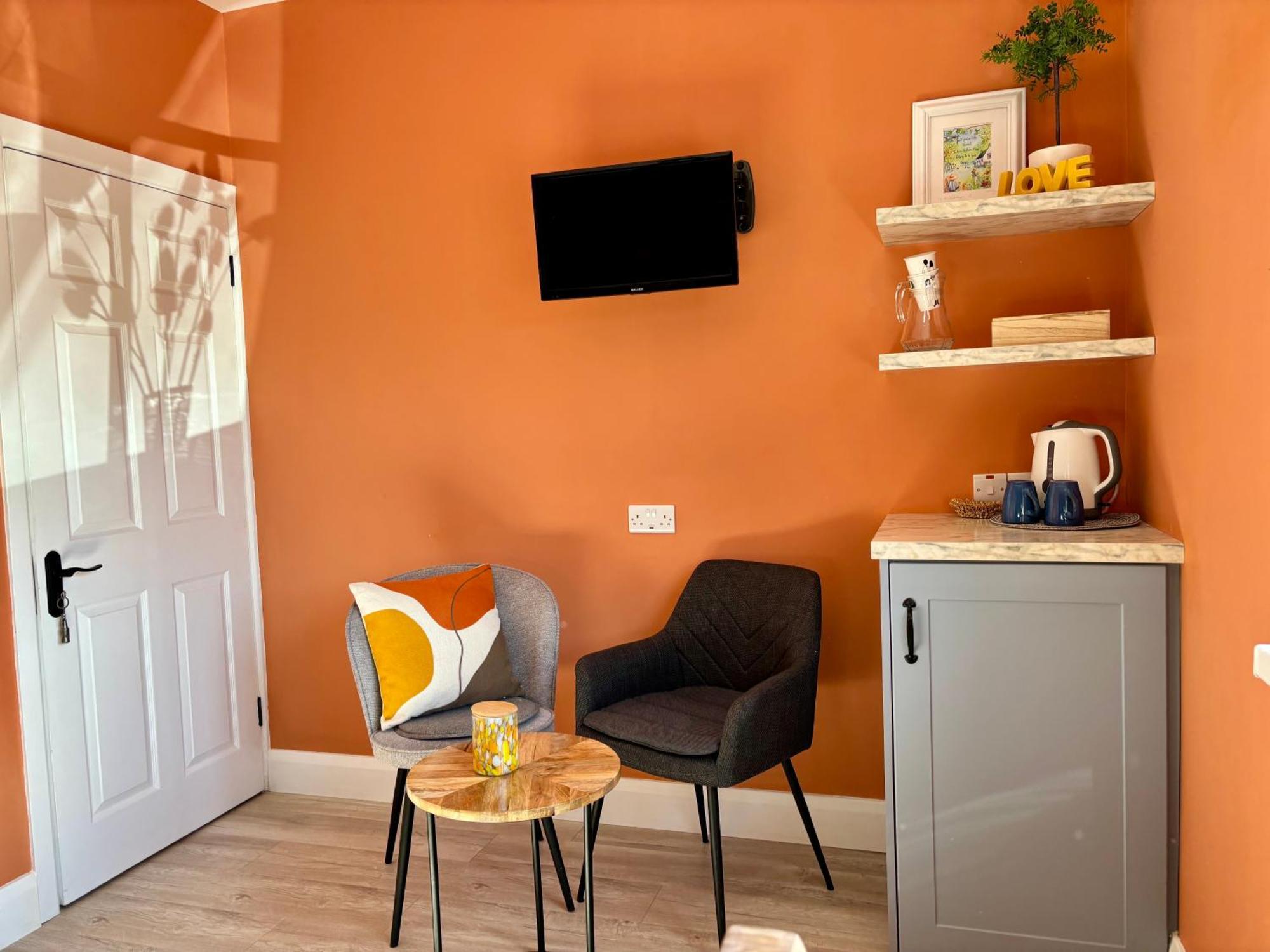 Ocean View Guestrooms Дулин Екстериор снимка