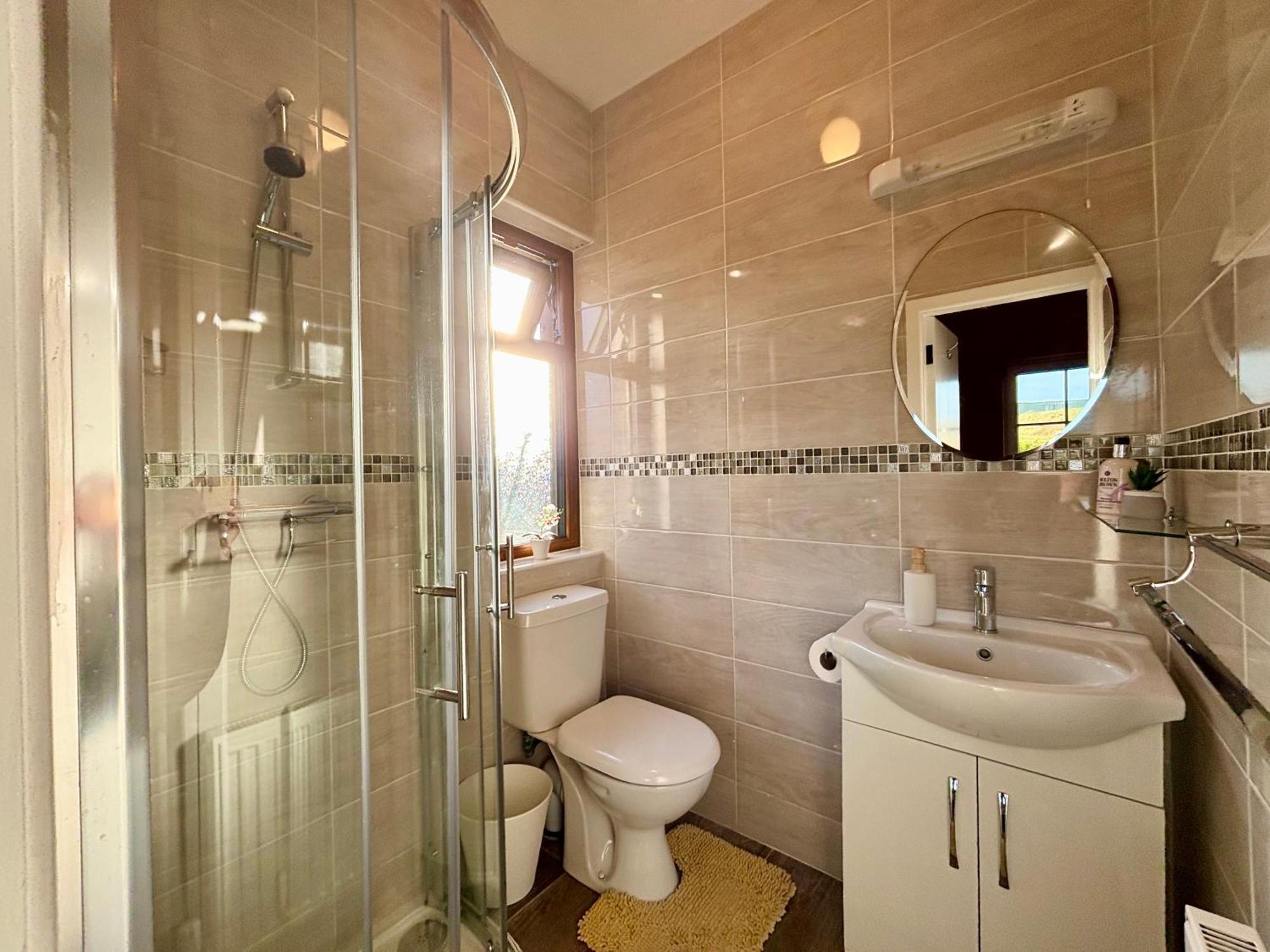 Ocean View Guestrooms Дулин Стая снимка